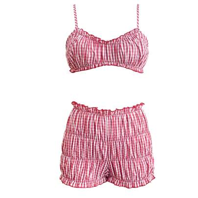 Canottiera a righe sexy e pantaloncini con volant da donna, completo vacanziero estivo