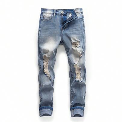 Jeans lavati con strappi adatti a ragazzi tweens, abbinabili a tutto