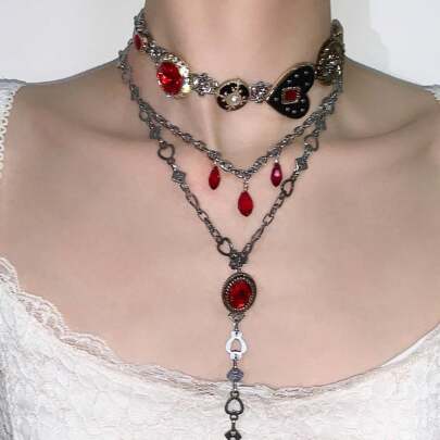 Collana choker in acciaio al titanio vintage rossa