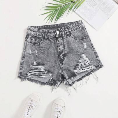 Shorts di jeans casual semplici con bottoni e tasche frontali, stile used per le donne