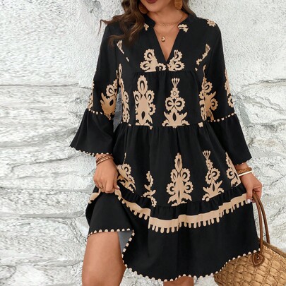 Abito da babydoll con decorazioni floreali, abito fluido per vacanze, abbigliamento occidentale da donna in taglie forti