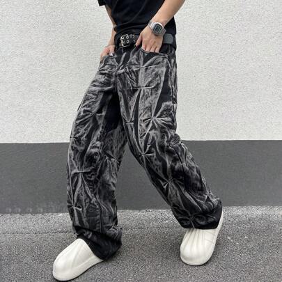 Jeans casual con vita comoda, ampia gamba e pences, modello uomo