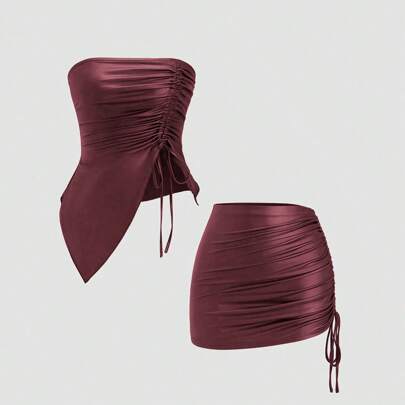 Completo di top bustier avvolgente sexy e minigonna con coulisse di stile Y2K