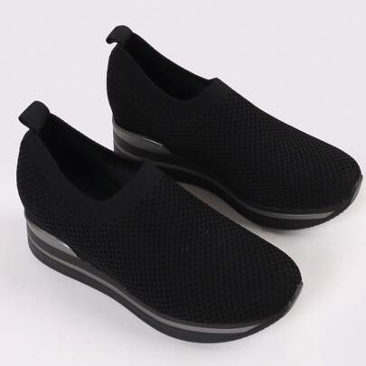 Scarpe-calze estremamente confortevoli, con leggero rialzo interno