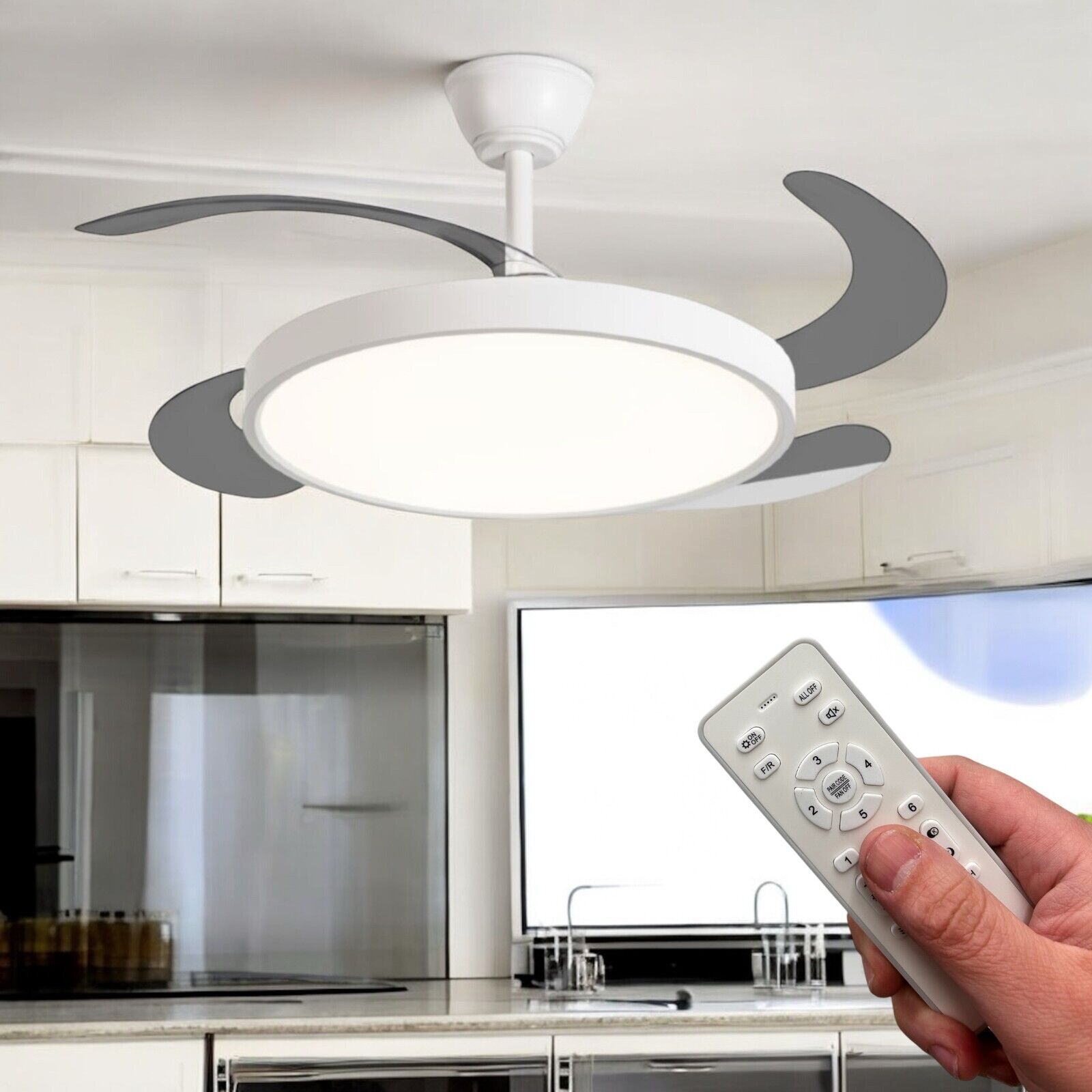 Ventilatore da soffitto con lampada LED da 40W con pale retrattili e telecomando