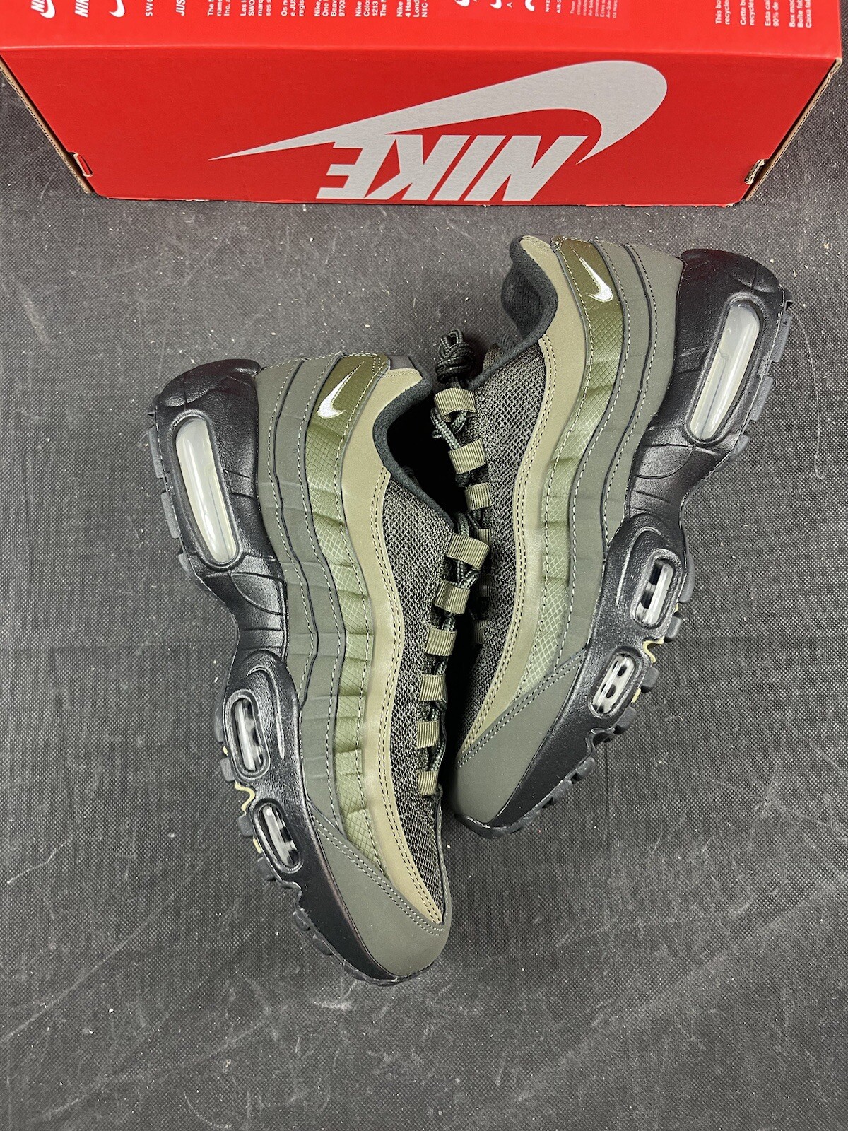 NIKE AIR MAX 95 CARGO KHAKI MENS SIZE EU39-US6.5 HQ3825-300