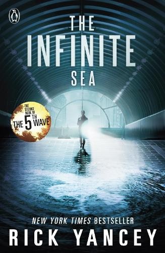 Rick Yancey The 5th Wave: The Infinite Sea (Book 2) (Tascabile) 5th Wave