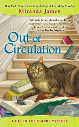 Miranda James Out of Circulation (Tascabile) Cat in the Stacks Mystery