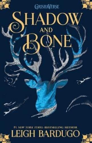 Leigh Bardugo Shadow and Bone (Tascabile) Shadow and Bone Trilogy