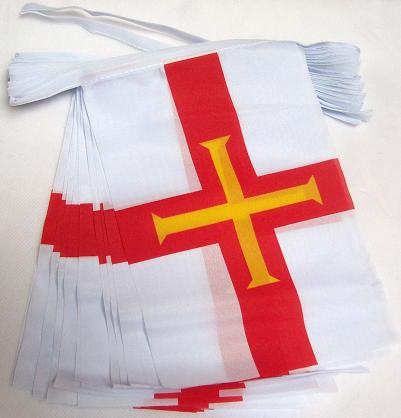 GHIRLANDA 6 metri 20 BANDIERE GUERNSEY 21x15cm - BANDIERA INGLESE 15 x 21 cm - F