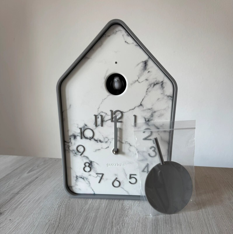 Orologio a cucù da parete con pendolo QQ-UP Guzzini