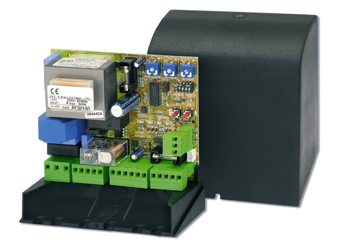 Centrale Di Comando 230V Per Motore Cancello ( HILTRON cod. PCM100 )