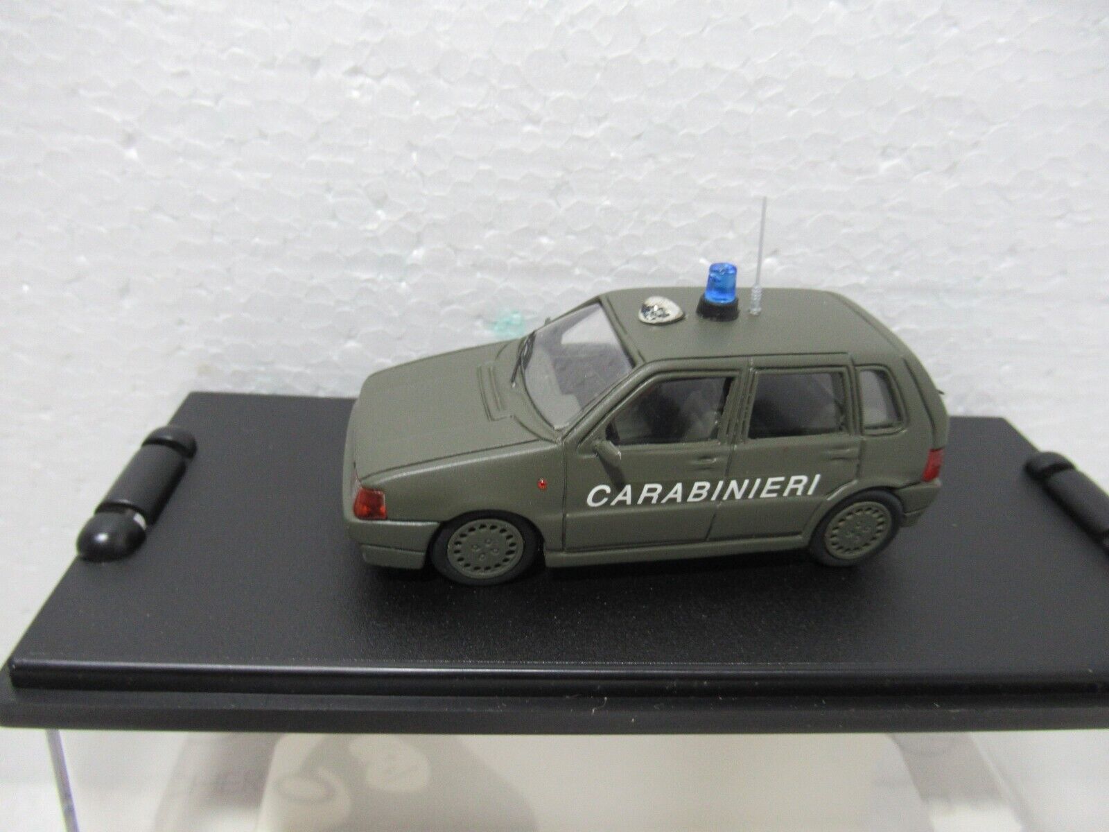 FIAT UNO II SERIE CARABINIERI GIOCHER SCALA 1/43