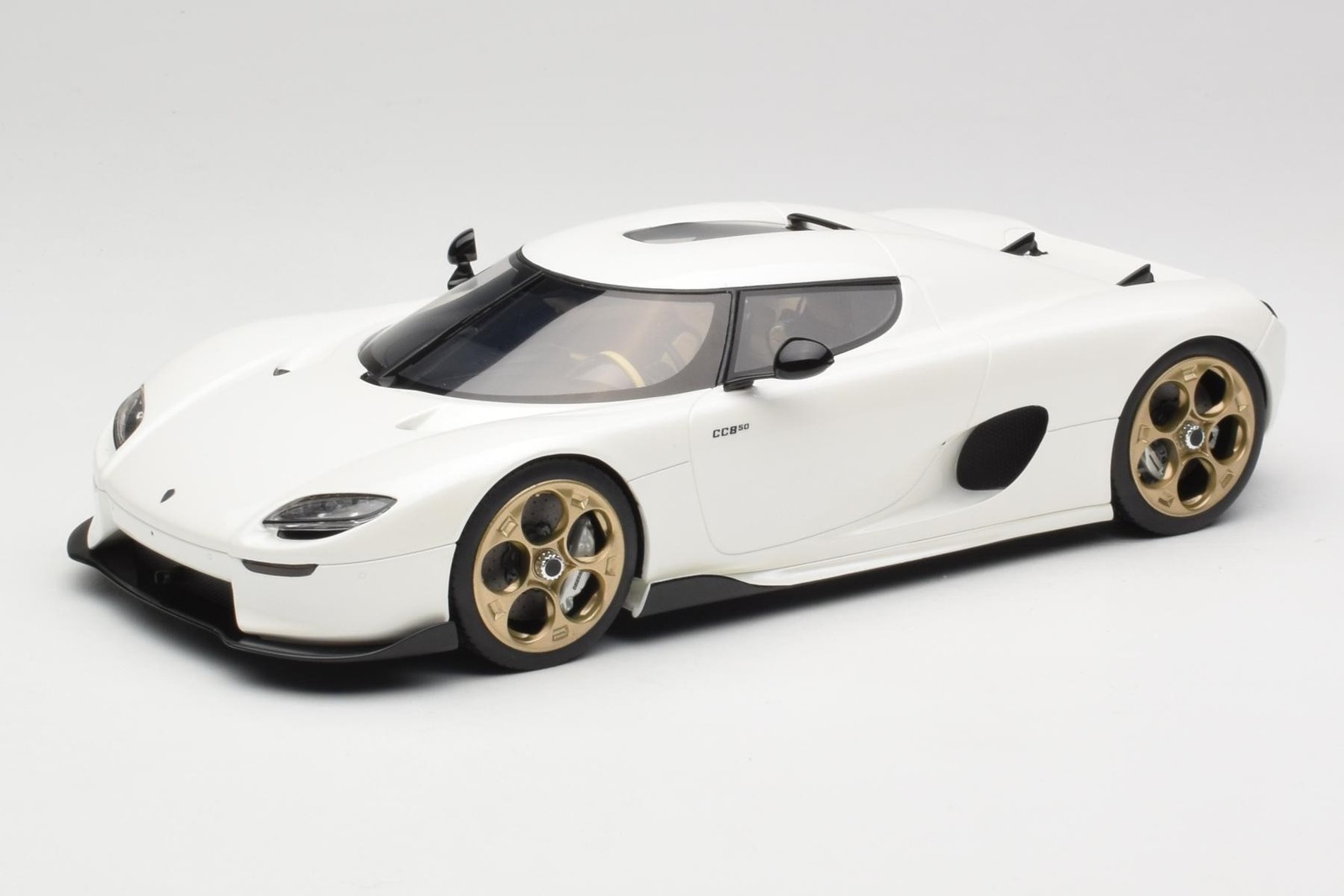 GT903 Koenigsegg CC850 Crystal White GT Spirit 1/18