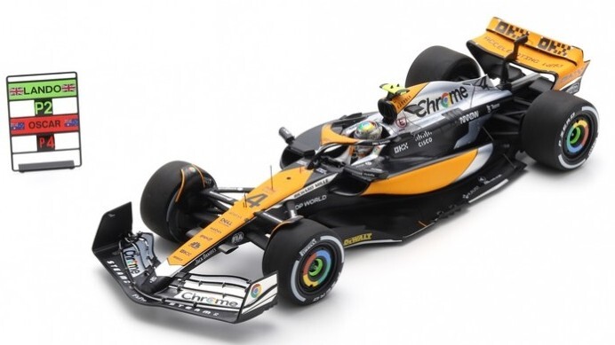 Spark Model 18S903 MC LAREN N.4 2nd BRITISH GP 2023 LANDO NORRIS WITH PIT BOARD