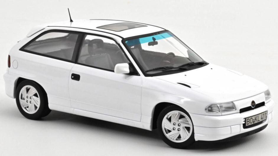 OPEL ASTRA GSì 1991 Casablancaweiss  1/18 183673 Norev