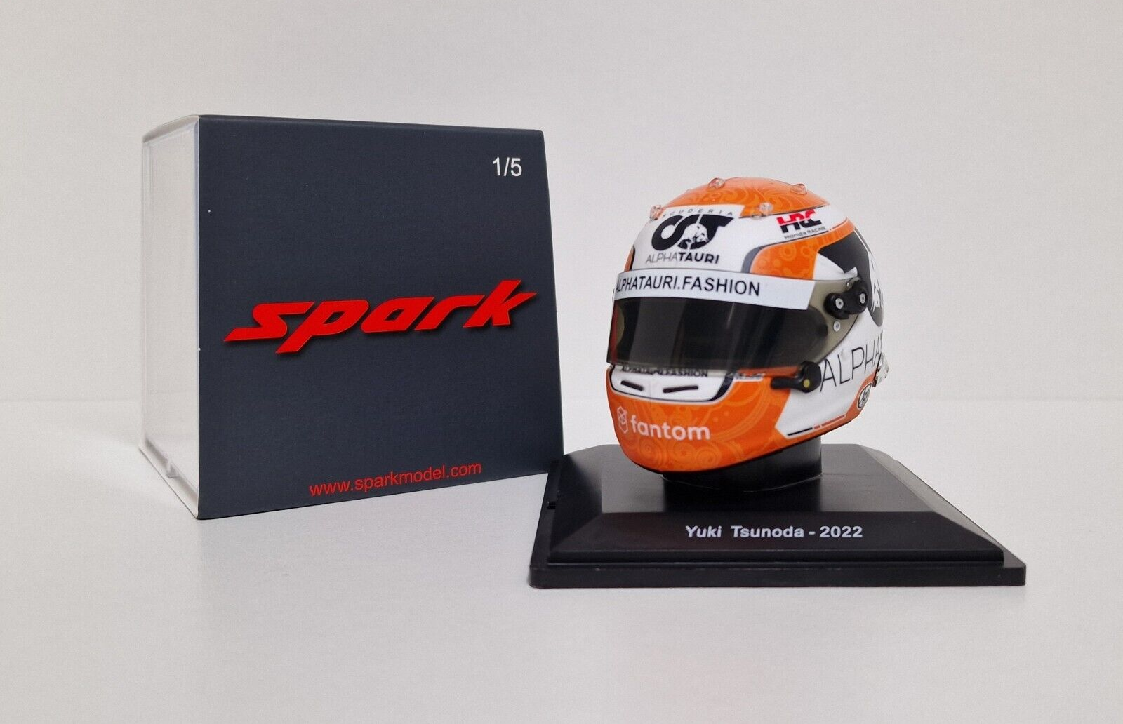 SPARK 1:5 MODELLINO CASCO HELMET AUTO FORMULA 1 ALPHA TAURI HONDA TSUNODA 2022