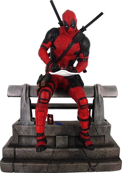 DIAMOND SELECT MARVEL PREMIER COLL DEADPOOL MOVIE ST STATUA