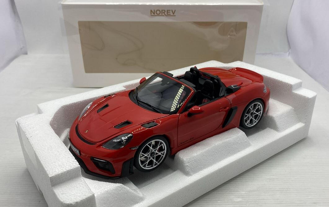 PORSCHE 718 SPIDER RS  2023 GUARDS RED   1:18 187271 NOREV