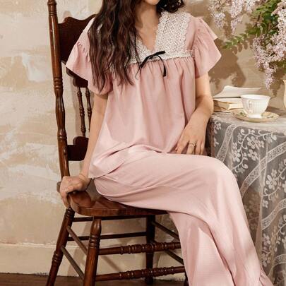 Set di abbigliamento da notte da donna stile vintage francese con arricciature in pizzo