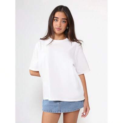 Maglietta estiva oversize stile Costiera Amalfitana, vibes da vacanza italiana, con stampa di limoni mediterranei, adatta per spiaggia, resort, vacanz