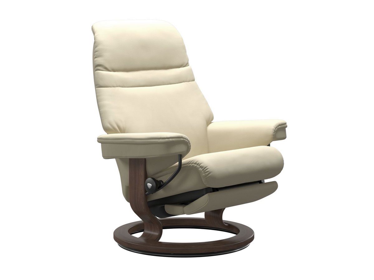 Sunrise Classic L Armchair - Walnut Base / Vanilla Leather