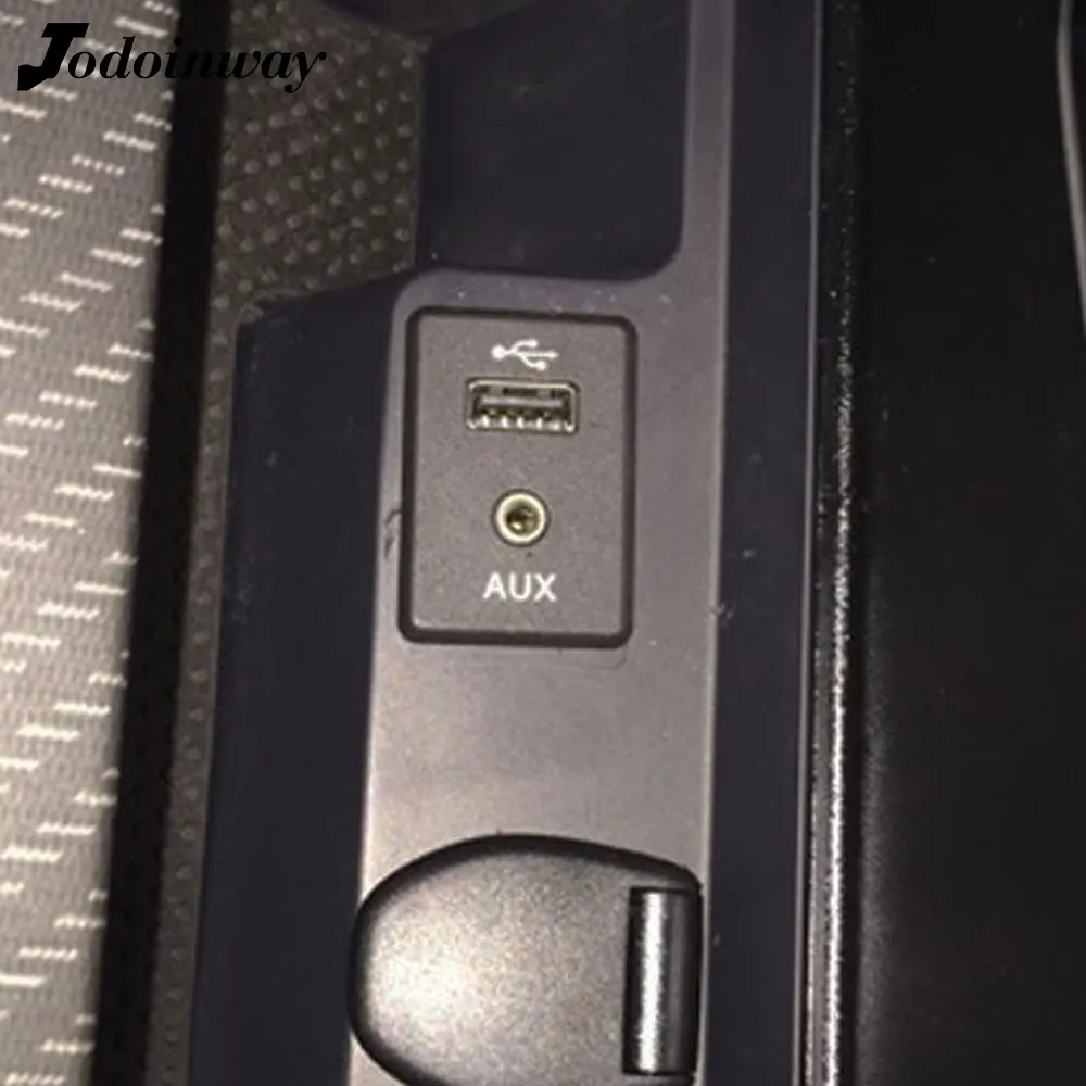 Car Aux Usb Media Port Cable 4 Pin Radio Cd Navi Da Input Adapter Socket Accessori Per Nissan X-Trail Rouge Qashqai Pulsar