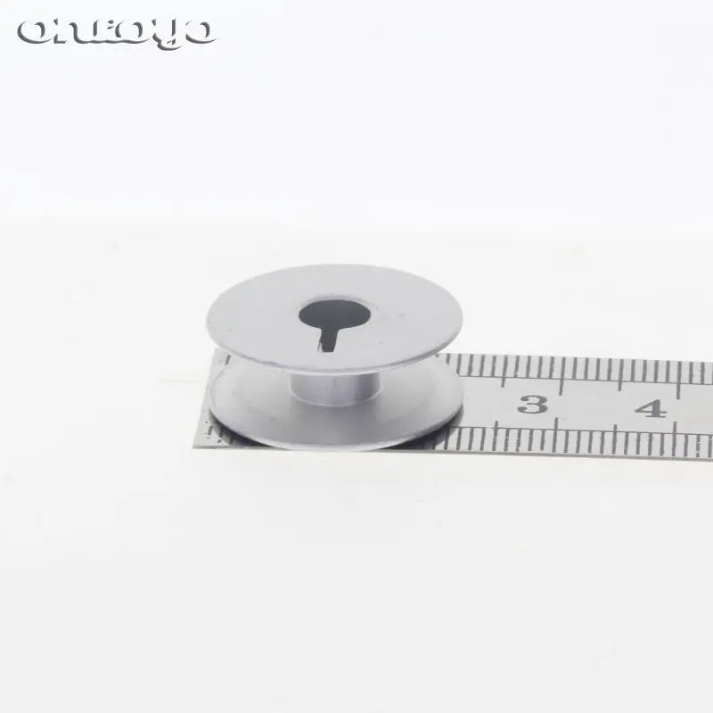 1 Pz Nuovo Pfaff Macchina Da Cucire In Metallo Bobine 130 230 260 # 9033A