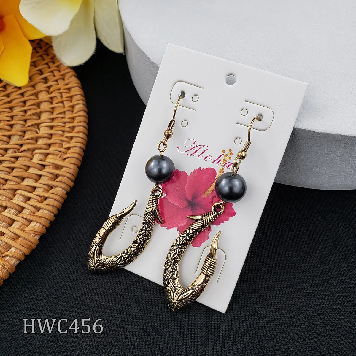 Vintage Hawaiian Fishhook Black Enamel Tribal Design With Shell Pearls Hamilton Gold Earring Samoa Polynesian New Zealan Jewelry