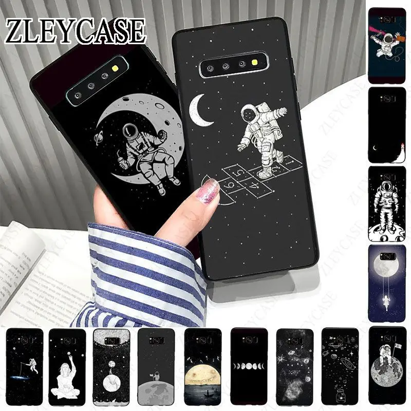Nero Con White Moon Stars Space Astronaut Fundas Per Samsung Galaxy S23Ultra S21Fe S22Pro S10 S10E S20Plus S20Ultra S20Fe Case