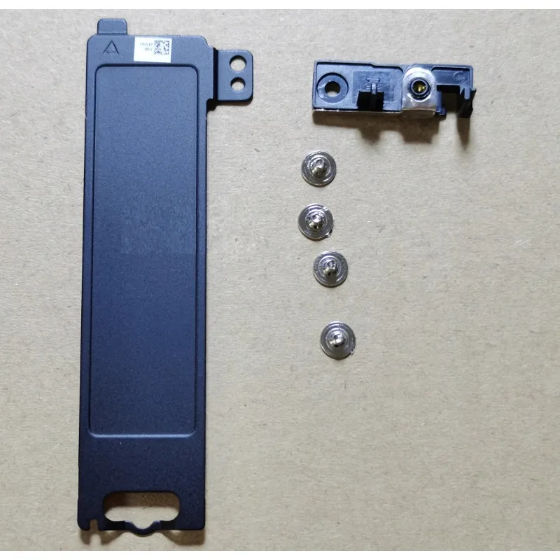 Nuovo Sata Hdd Radiante Per Dell 3540 3550 3551 5400 5401 5500 5501 Precisione 3540 3541 M2 Staffa Di Raffreddamento Dell'Unità Kjk50