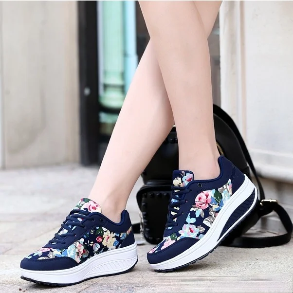 2021 Scarpe Da Donna 2021Fashion Print Sneakers Donna Basket Femme Casual Platform Zeppe Sneakers Chaussure Femme Donna Vulcanizzato S