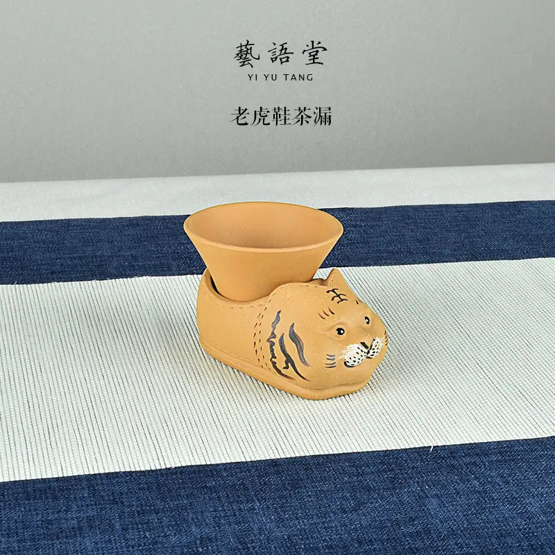 Yixing Purple Sand Tiger Head Shoes Colino Da Tè Vassoio Da Tè Creativo Utensili Per La Cerimonia Del Tè Teiera Zodiac Onitsuka Tiger Shoes Tea