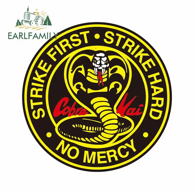 Earlfamily 13Cm Per Cobra Kai Circle Logo Big Cobra 13 Decalcomania Fine Impermeabile Adatto Per La Decorazione Di Adesivi Per Auto In Vinile Van Rv