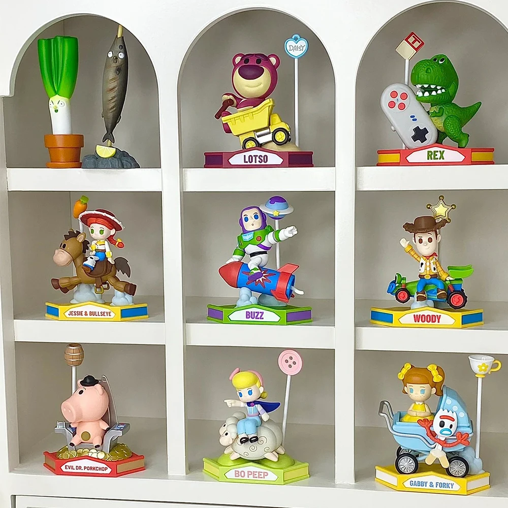 Toy Story Carousel Series Blind Box Mystery Box Buzz Lightyear Woody Figure Mini Anime Figure Collection Decorazione Giocattoli Regali