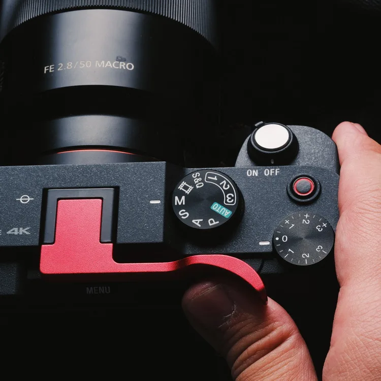 Design Per Sony A7C A7Cii A7Cr Metal Thumb Rest Finger Thumb Up Grip Hot Shoe Cover