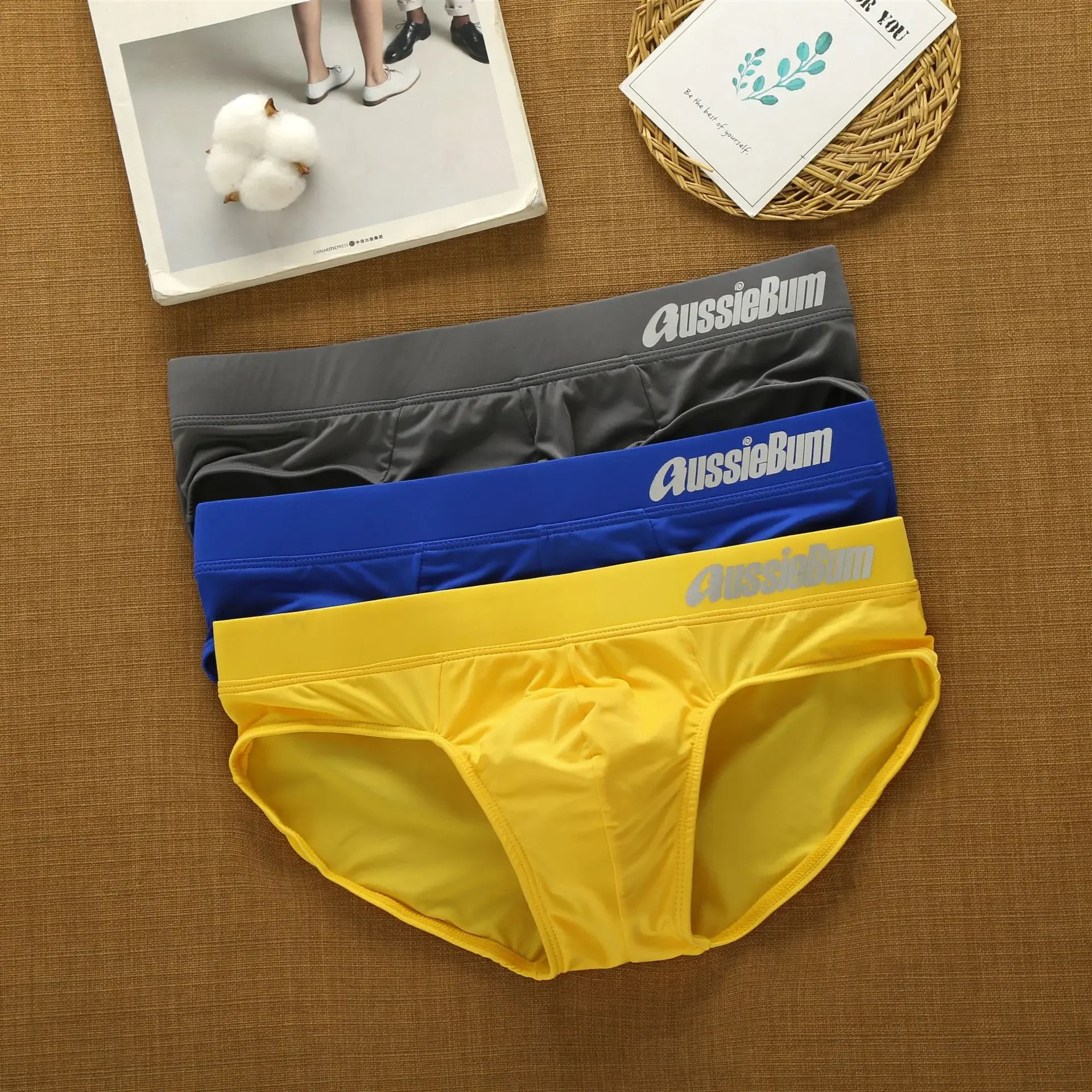 Slip Aussiebum Da Uomo Con Borsa Stereo Elasticizzata A Vita Bassa In Seta Di Latte Adatta Comodamente Intimo Da Uomo Tangas Sexis De Hombre