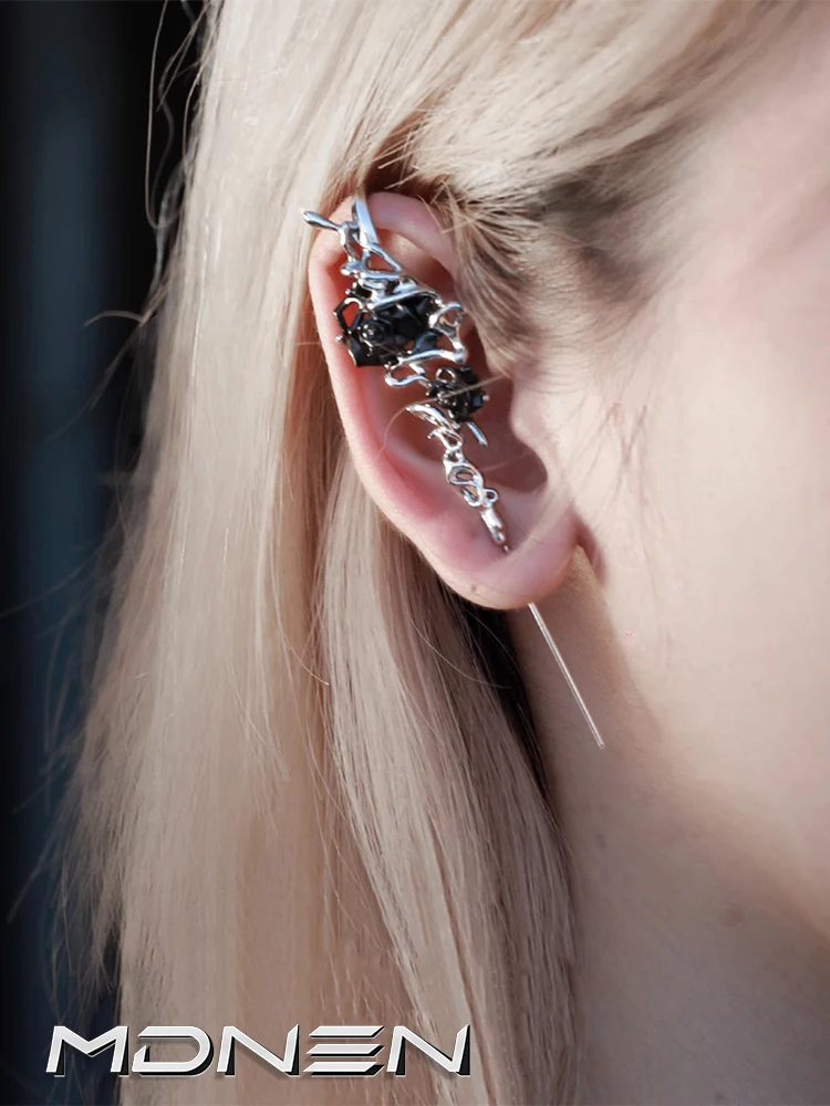 2023 New Taboo Rose Wear Piercing Nails Cyberpunk Style Advanced Earring Female Fidanzate Jewelry Party Gift
