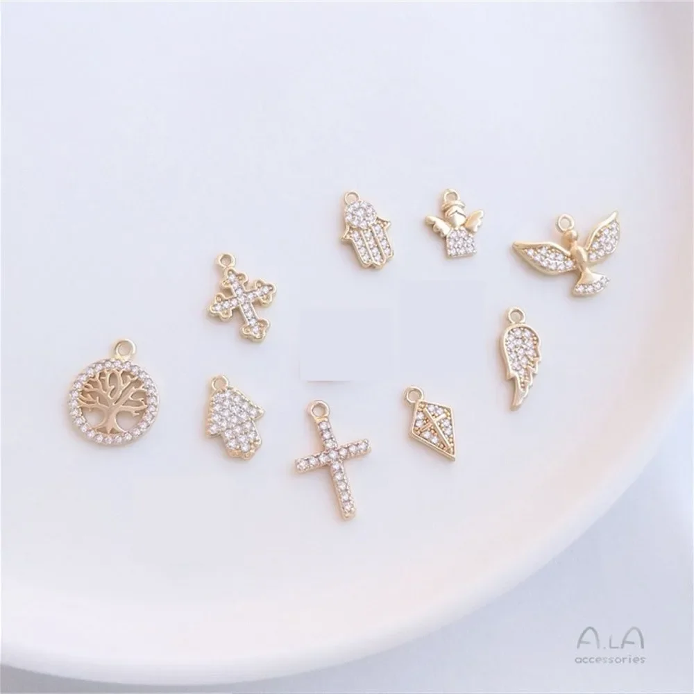Micro-Set Zirconia Small Charm Series 14K Placcato Oro Angel Eyes Palm Cross Wings Ciondolo Gioielli