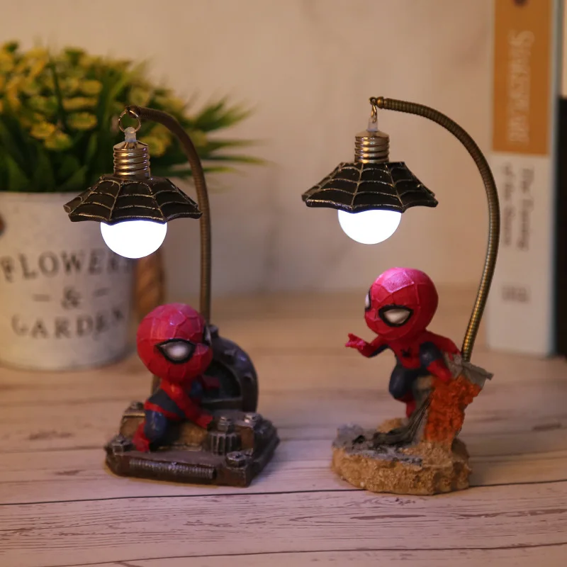 Disney Spiderman Anime Cartoon Figure Dolls Super Hero Spiderman Nightlight Toys Bambini Bambini Regalo Di Compleanno Home Deco Ornaments