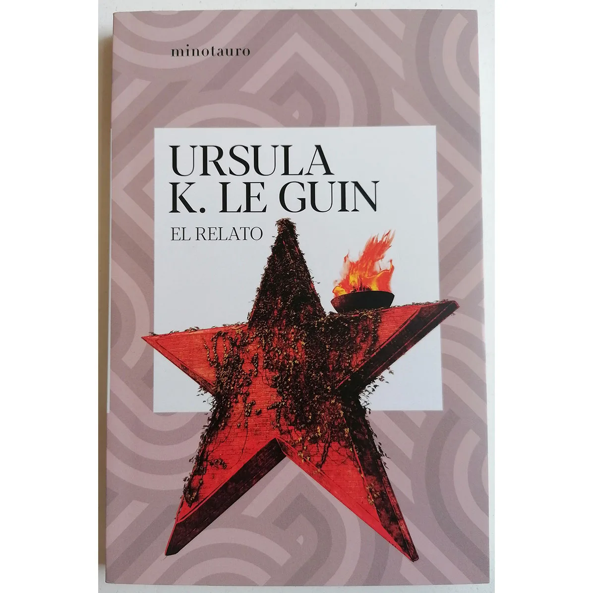 Romanzo, La Storia, Autore Ursula K. Le Guin, Anno 2021, Fantascienza, Ultima Edizione,