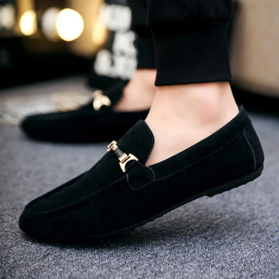 Designer Shoes Men Zapatos De Hombre Slip-On Leather Shoes Casual Male Shoes Adult Red Driving Moccasin Soft Non-Slip Loafers