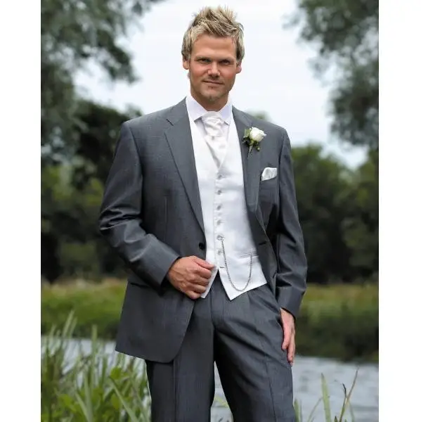 Custom Design Grigio Smoking Dello Sposo Notch Risvolto Groomsmen Uomini Wedding Smoking Cena Prom Abiti (Jacket + Pants + Vest + Tie)