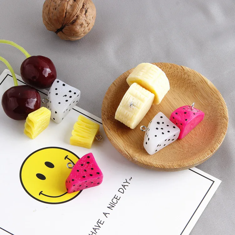 Frutta Di Stile 40 Pz/Lotto Del Fumetto Di Banana Pitaya Jackfruit Branelli Della Resina Di Figura Gioielli Fai Da Te Orecchino/Keychain/Abbigliamento