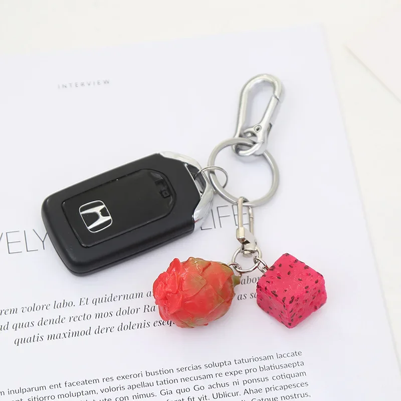 Portachiavi Simulato Dragon Fruit New Mini Fruit Creative Pitaya Food Model Car Bag Ciondolo Ornamenti Donna Gioielli Regalo Llaveros