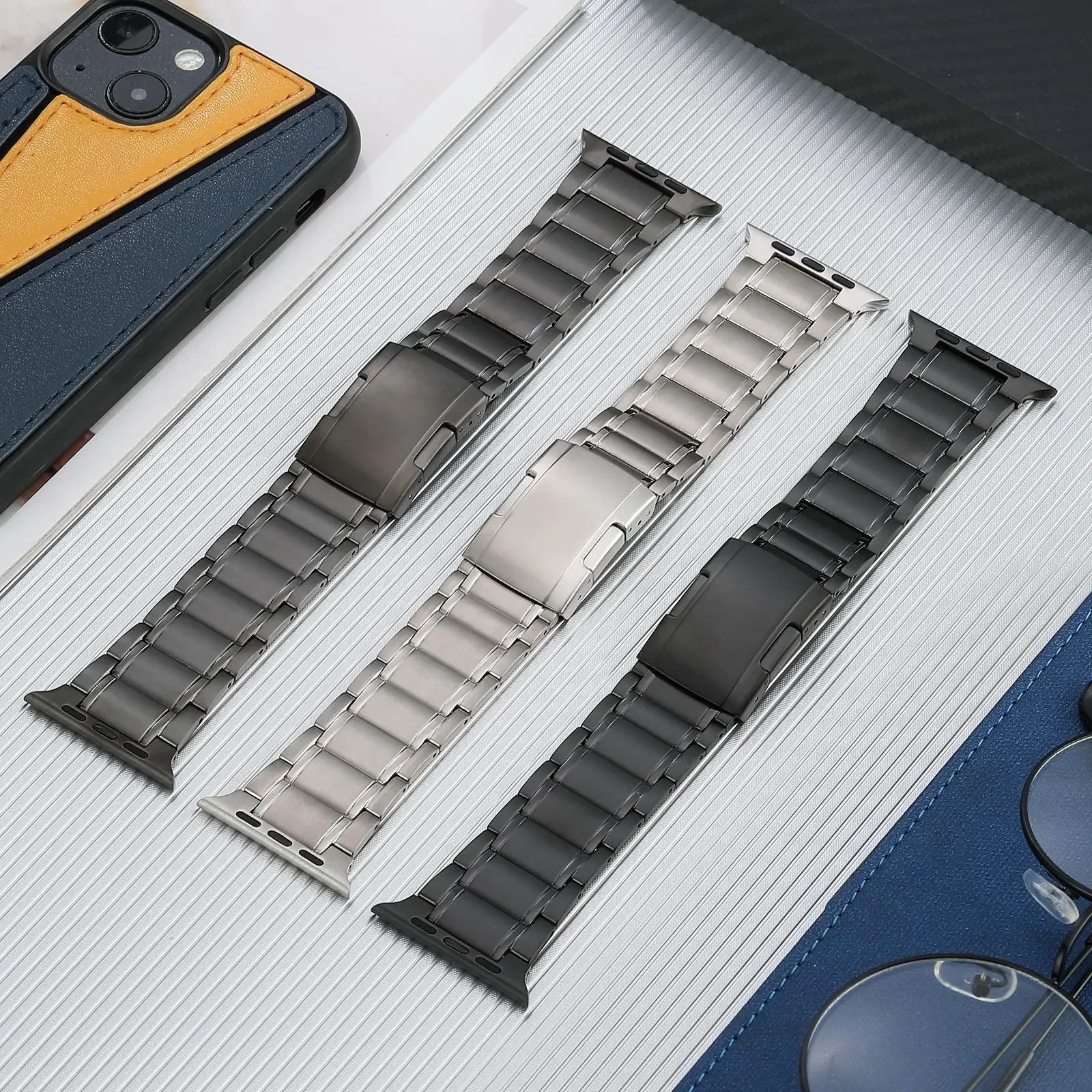 Adatto Per Apple Watch 8 Ultra Watch Strap Iwatch Five Bead Turtle Back Buckle Cinturino In Metallo Al Titanio