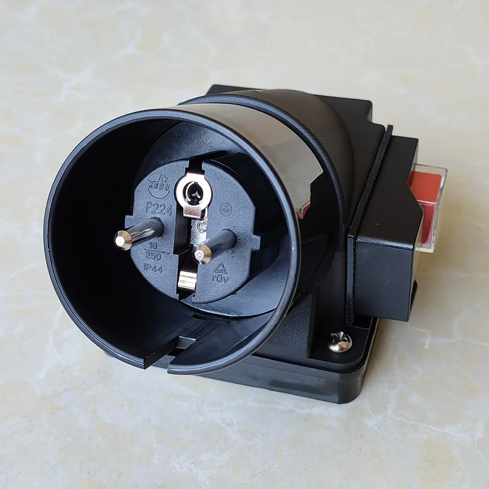 Combinazione Di Interruttori Kedu-Plug Con Interruttore Elettromagnetico Kjd17 E Spina Protettiva P224 Cee 2P + E 250V Koa5L En60947