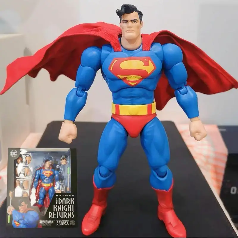 Originale Medicom Toy Mafex The Dark Knight Returns Superman 6 Pollici Anime Action Figures Collection Pvc Model Toys Festival Gift