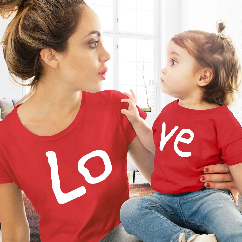Summer New Family Outfit Clothes Mom And Me T-Shirt Madre Figlia Red Love Print Madre E Figlia Top Mom And Me Clothes