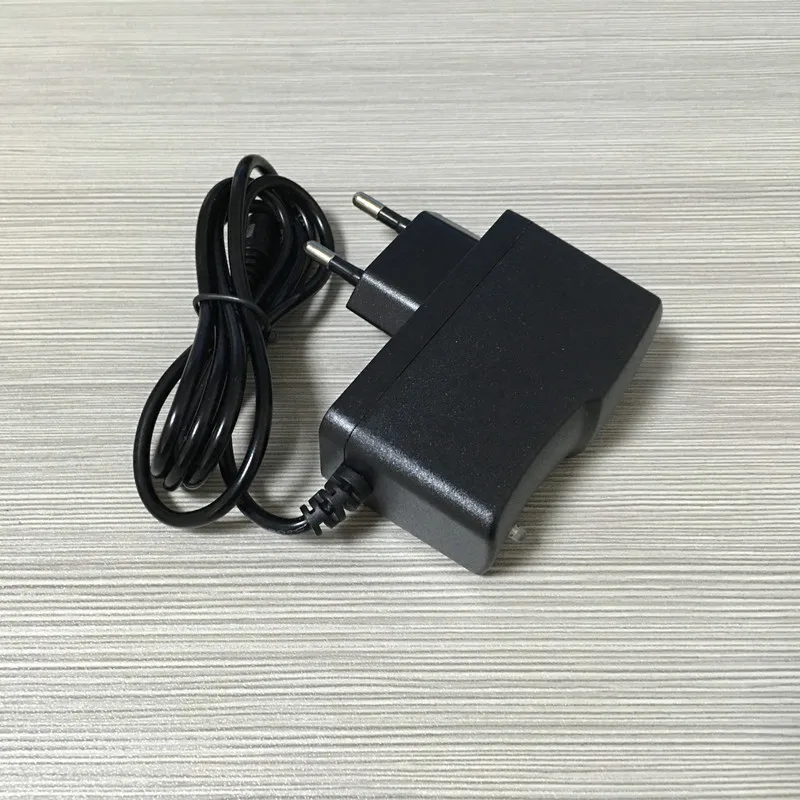 16.8 V 1000Ma 1A 5.5*2.1 Millimetri Universale Ac Dc Power Supply Adattatore Del Caricatore Della Parete 16.8 V Volt Per Batteria Al Litio 14.8V